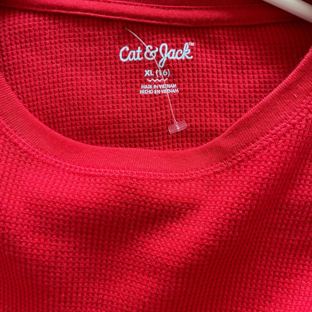 KIDS!! Long sleeve red Cat&Jack shirt